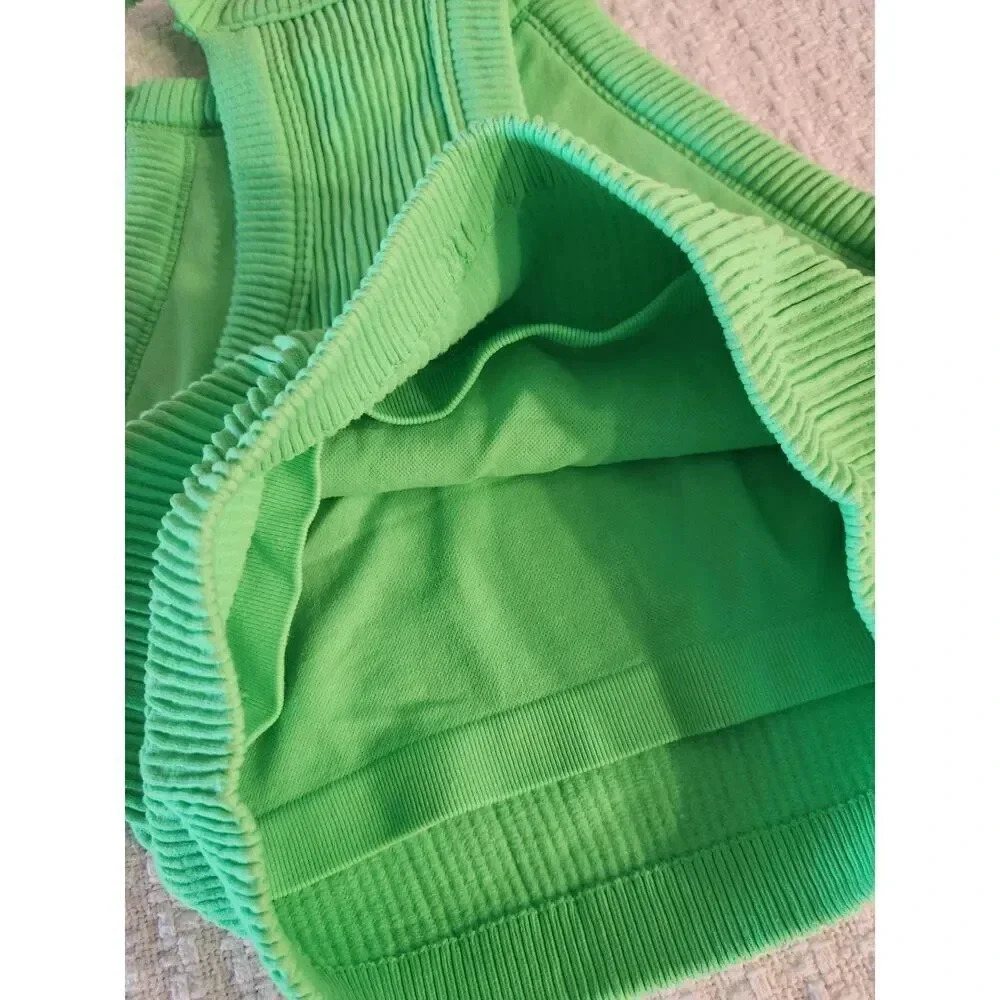 Aerie Superchill Seamless High Neck Bra Top in Neon Green - Picture 4 of 8